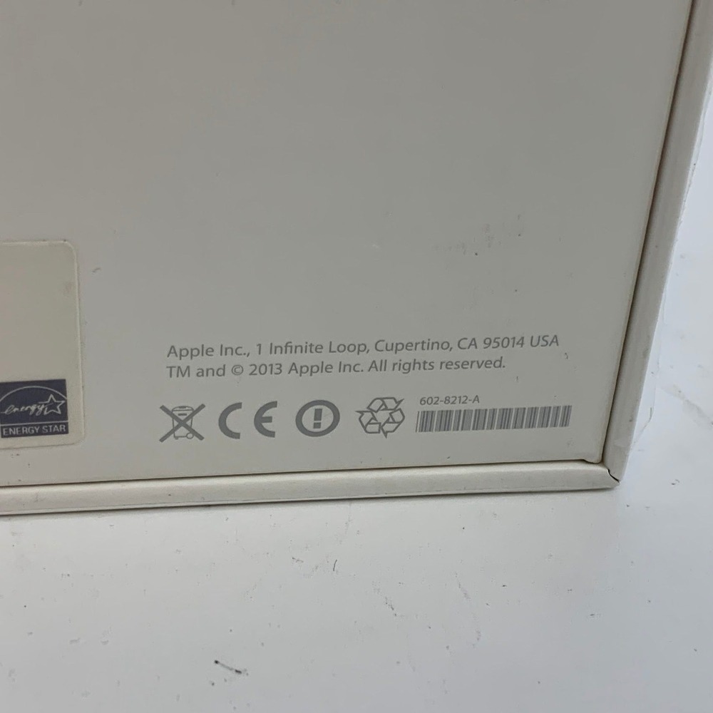 Apple AirPort Time Capsule 2TB Wireless Backup Router ME177LLA - Picture 10 of 12